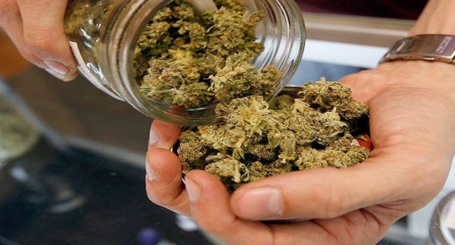 How Long Does The Smell Of Weed Last